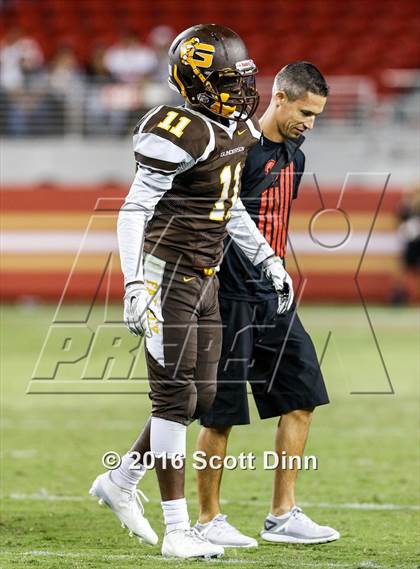 Thumbnail 3 in Santa Clara vs Gunderson (Levi's Stadium - Friday Night Lights) photogallery.