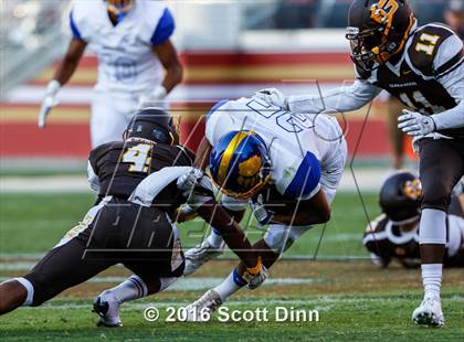 Thumbnail 3 in Santa Clara vs Gunderson (Levi's Stadium - Friday Night Lights) photogallery.