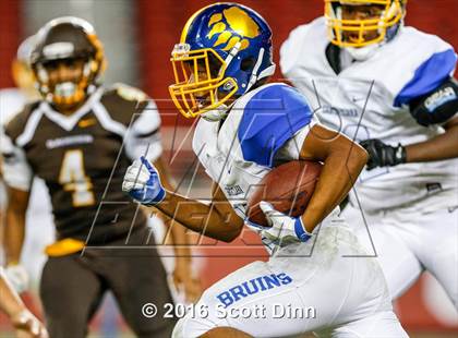 Thumbnail 2 in Santa Clara vs Gunderson (Levi's Stadium - Friday Night Lights) photogallery.