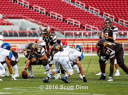 Thumbnail 3 in Santa Clara vs Gunderson (Levi's Stadium - Friday Night Lights) photogallery.