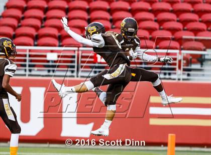 Thumbnail 1 in Santa Clara vs Gunderson (Levi's Stadium - Friday Night Lights) photogallery.