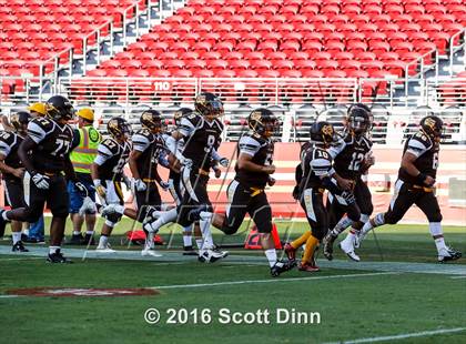 Thumbnail 3 in Santa Clara vs Gunderson (Levi's Stadium - Friday Night Lights) photogallery.