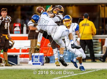 Thumbnail 3 in Santa Clara vs Gunderson (Levi's Stadium - Friday Night Lights) photogallery.