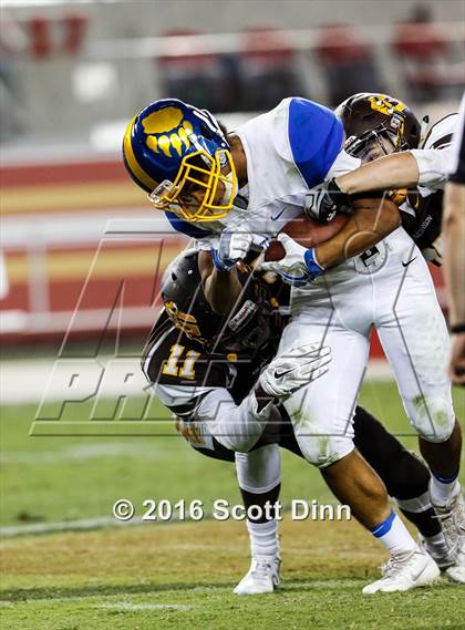 Thumbnail 2 in Santa Clara vs Gunderson (Levi's Stadium - Friday Night Lights) photogallery.
