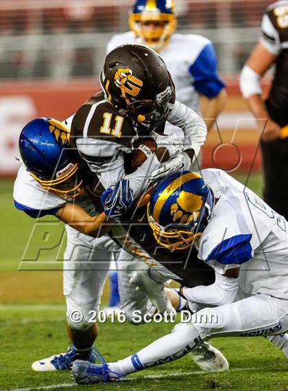 Thumbnail 2 in Santa Clara vs Gunderson (Levi's Stadium - Friday Night Lights) photogallery.