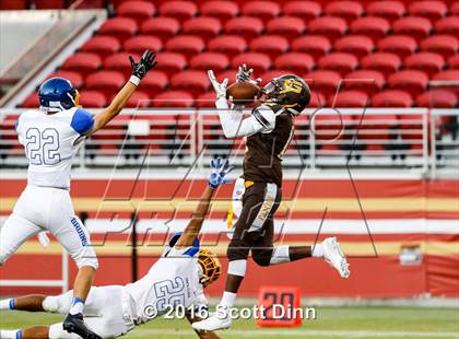 Thumbnail 3 in Santa Clara vs Gunderson (Levi's Stadium - Friday Night Lights) photogallery.