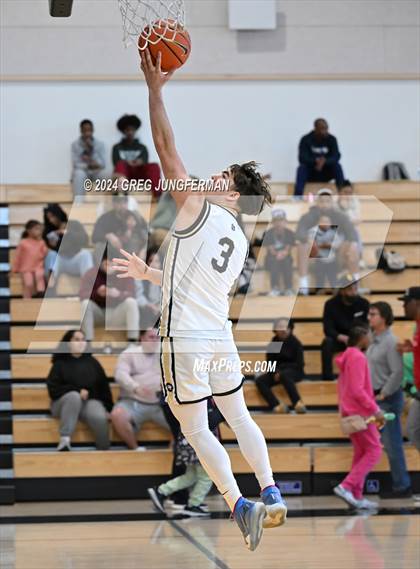 Thumbnail 2 in Las Lomas vs. Archbishop Mitty (Bishop O'Dowd Thanksgiving Showcase) photogallery.