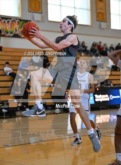 Thumbnail 3 in Las Lomas vs. Archbishop Mitty (Bishop O'Dowd Thanksgiving Showcase) photogallery.