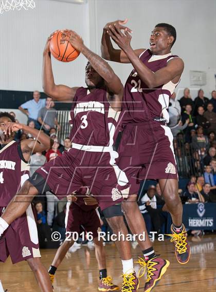 Thumbnail 2 in St. Anthony vs St. Augustine Prep (Shoot Down Cancer Classic) photogallery.