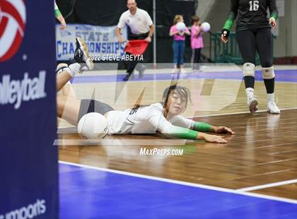 Thumbnail 2 in Woodland Park vs. Niwot (CHSAA 4A 1st Round) photogallery.