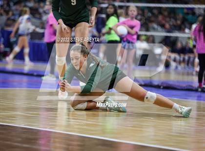 Thumbnail 1 in Woodland Park vs. Niwot (CHSAA 4A 1st Round) photogallery.