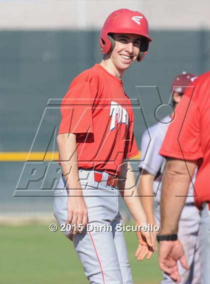 Thumbnail 3 in Desert Mountain vs Mountain View (Desert Vista Invitational) photogallery.