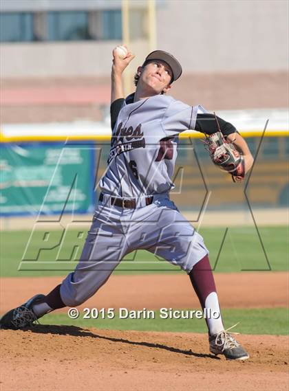 Thumbnail 3 in Desert Mountain vs Mountain View (Desert Vista Invitational) photogallery.