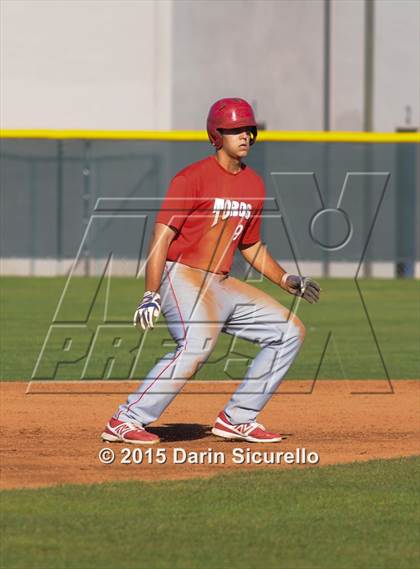 Thumbnail 2 in Desert Mountain vs Mountain View (Desert Vista Invitational) photogallery.