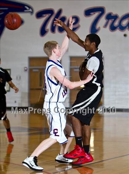 Thumbnail 3 in Dobie [J. Frank] Sophomore vs Clear Lake Sophomore photogallery.