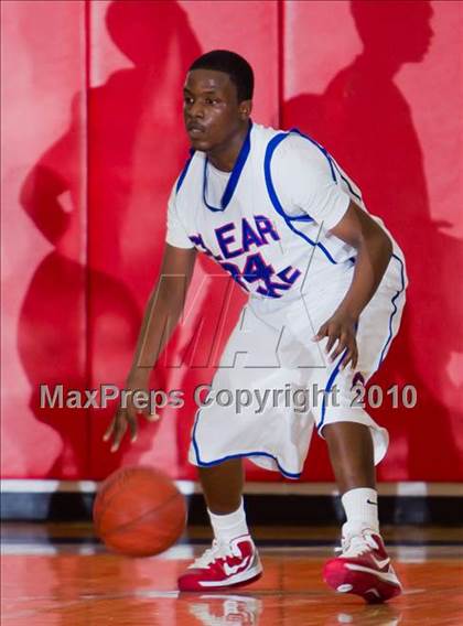 Thumbnail 1 in Dobie [J. Frank] Sophomore vs Clear Lake Sophomore photogallery.