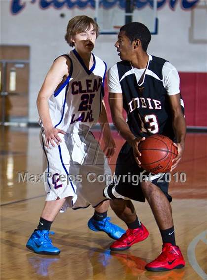 Thumbnail 1 in Dobie [J. Frank] Sophomore vs Clear Lake Sophomore photogallery.