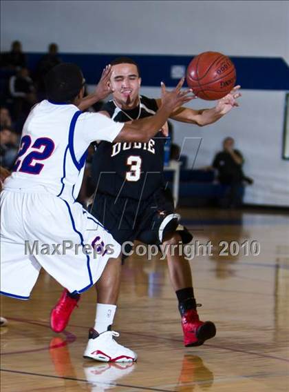 Thumbnail 2 in Dobie [J. Frank] Sophomore vs Clear Lake Sophomore photogallery.