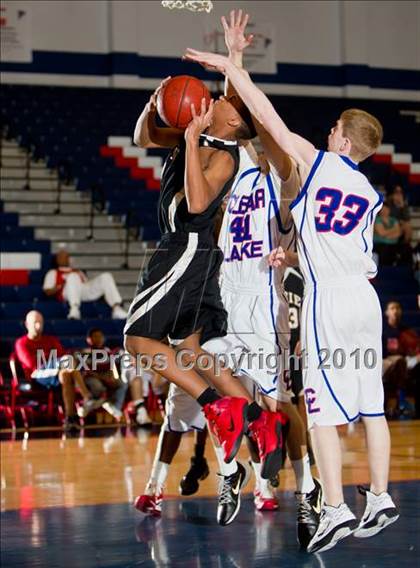 Thumbnail 2 in Dobie [J. Frank] Sophomore vs Clear Lake Sophomore photogallery.