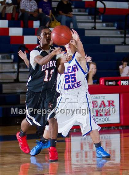 Thumbnail 3 in Dobie [J. Frank] Sophomore vs Clear Lake Sophomore photogallery.