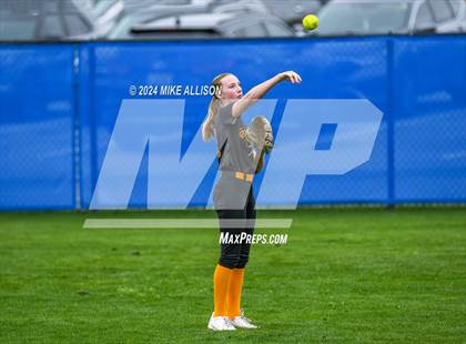 Thumbnail 2 in Hixson vs White Plains photogallery.