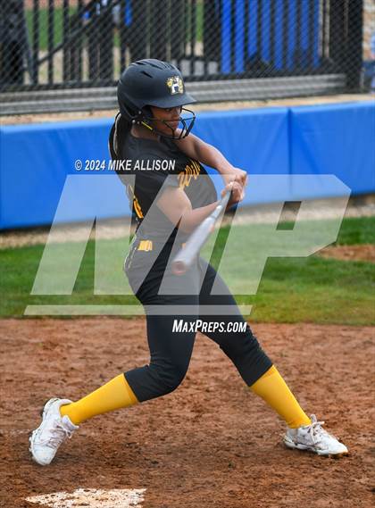 Thumbnail 3 in Hixson vs White Plains photogallery.