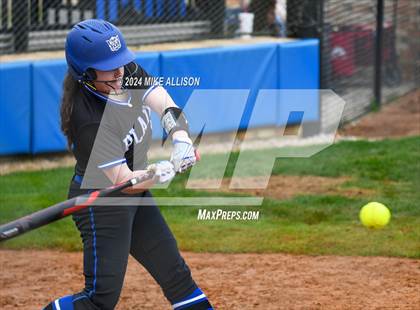 Thumbnail 2 in Hixson vs White Plains photogallery.