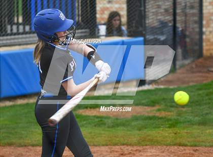 Thumbnail 3 in Hixson vs White Plains photogallery.