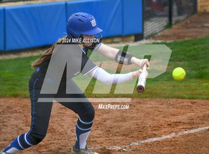 Thumbnail 1 in Hixson vs White Plains photogallery.