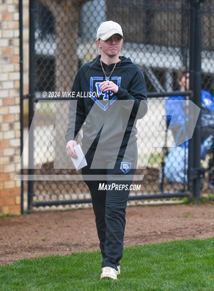 Thumbnail 1 in Hixson vs White Plains photogallery.