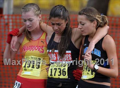 Thumbnail 2 in CIF State Cross Country Championships photogallery.