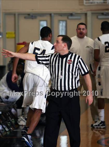 Thumbnail 3 in Iona Prep vs Newburgh (Harry Jefferson Holiday Showcase) photogallery.