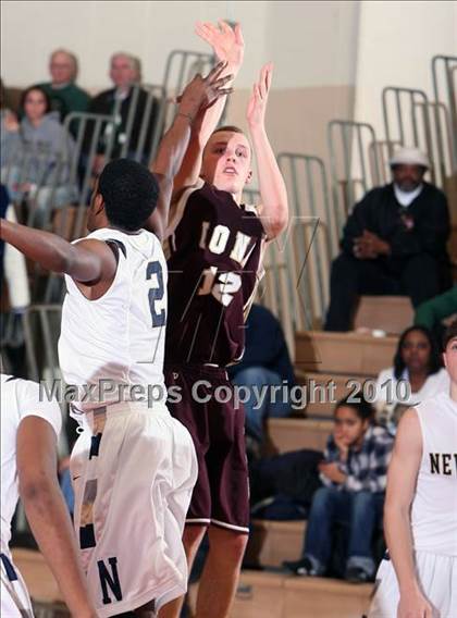 Thumbnail 1 in Iona Prep vs Newburgh (Harry Jefferson Holiday Showcase) photogallery.