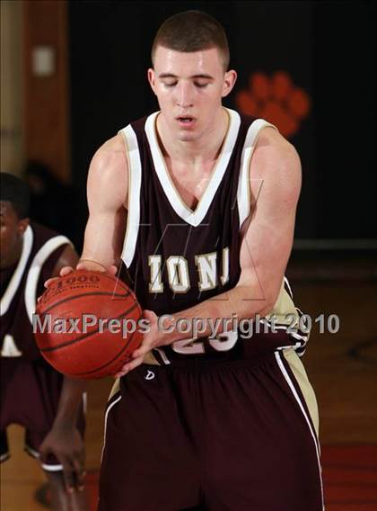 Thumbnail 1 in Iona Prep vs Newburgh (Harry Jefferson Holiday Showcase) photogallery.