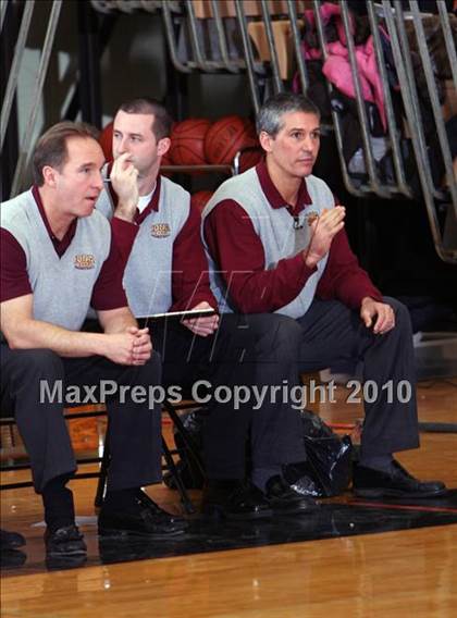 Thumbnail 1 in Iona Prep vs Newburgh (Harry Jefferson Holiday Showcase) photogallery.