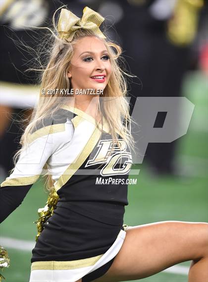 Thumbnail 1 in Pleasant Grove vs. West Orange-Stark (UIL 4A Division 2 Final) photogallery.