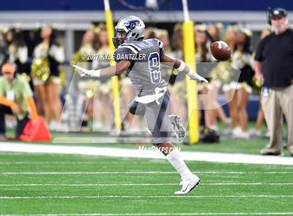 Thumbnail 3 in Pleasant Grove vs. West Orange-Stark (UIL 4A Division 2 Final) photogallery.