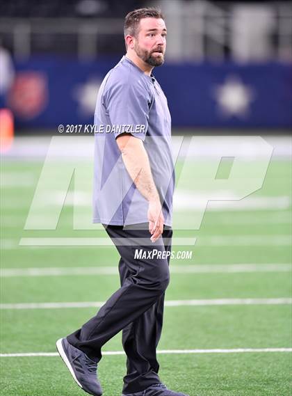 Thumbnail 1 in Pleasant Grove vs. West Orange-Stark (UIL 4A Division 2 Final) photogallery.