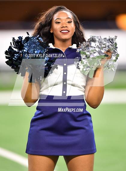 Thumbnail 1 in Pleasant Grove vs. West Orange-Stark (UIL 4A Division 2 Final) photogallery.