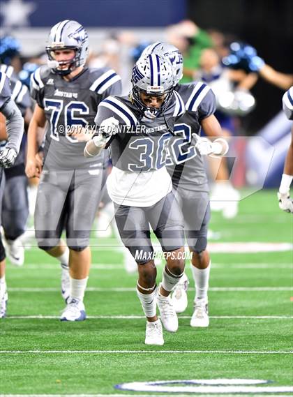 Thumbnail 3 in Pleasant Grove vs. West Orange-Stark (UIL 4A Division 2 Final) photogallery.