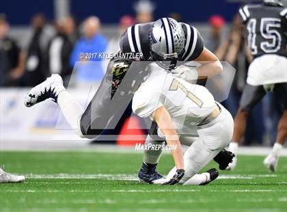 Thumbnail 3 in Pleasant Grove vs. West Orange-Stark (UIL 4A Division 2 Final) photogallery.