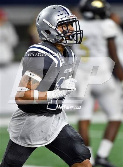 Thumbnail 3 in Pleasant Grove vs. West Orange-Stark (UIL 4A Division 2 Final) photogallery.