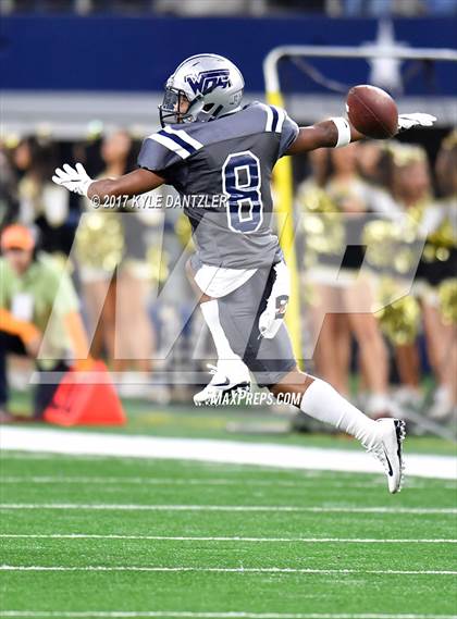 Thumbnail 2 in Pleasant Grove vs. West Orange-Stark (UIL 4A Division 2 Final) photogallery.