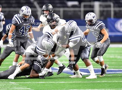 Thumbnail 3 in Pleasant Grove vs. West Orange-Stark (UIL 4A Division 2 Final) photogallery.