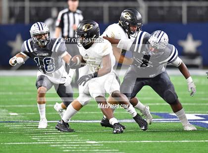 Thumbnail 2 in Pleasant Grove vs. West Orange-Stark (UIL 4A Division 2 Final) photogallery.
