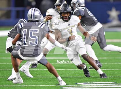 Thumbnail 3 in Pleasant Grove vs. West Orange-Stark (UIL 4A Division 2 Final) photogallery.