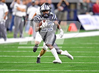 Thumbnail 3 in Pleasant Grove vs. West Orange-Stark (UIL 4A Division 2 Final) photogallery.