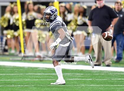 Thumbnail 1 in Pleasant Grove vs. West Orange-Stark (UIL 4A Division 2 Final) photogallery.
