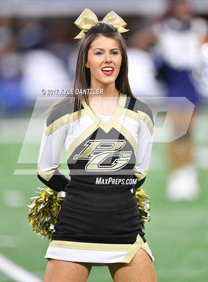 Thumbnail 2 in Pleasant Grove vs. West Orange-Stark (UIL 4A Division 2 Final) photogallery.