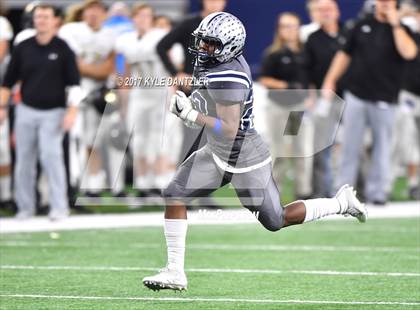Thumbnail 2 in Pleasant Grove vs. West Orange-Stark (UIL 4A Division 2 Final) photogallery.